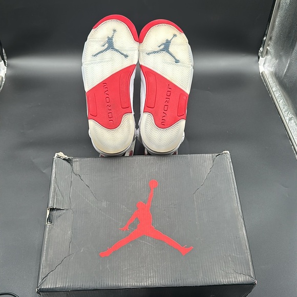 Jordan 5 retro “Son of Mars” customs🔥. Size 11. Mens. White/blk/red. - Picture 3 of 7